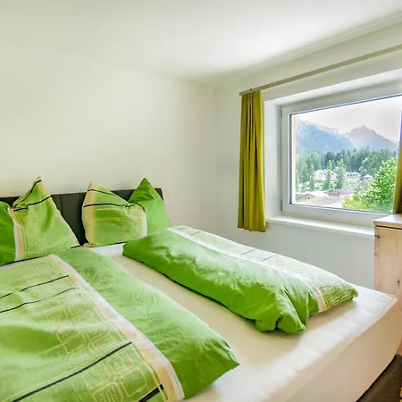 Apartman Cafe Max 2 *